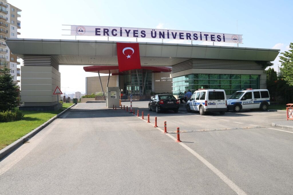 Erciyes Universitesi 6