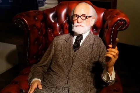 Sigmund Freud ile ilgili ayrıntılı bilgiler