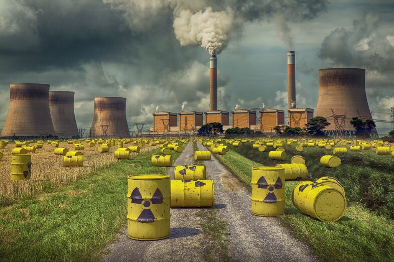 12. Sınıf Fizik: Radyoaktivite, Fisyon ve Füzyon - Atomun Gücünü Keşfetmek Nükleer kazalar