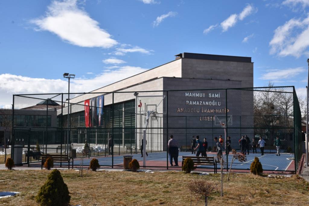 konyanın en iyi liseleri