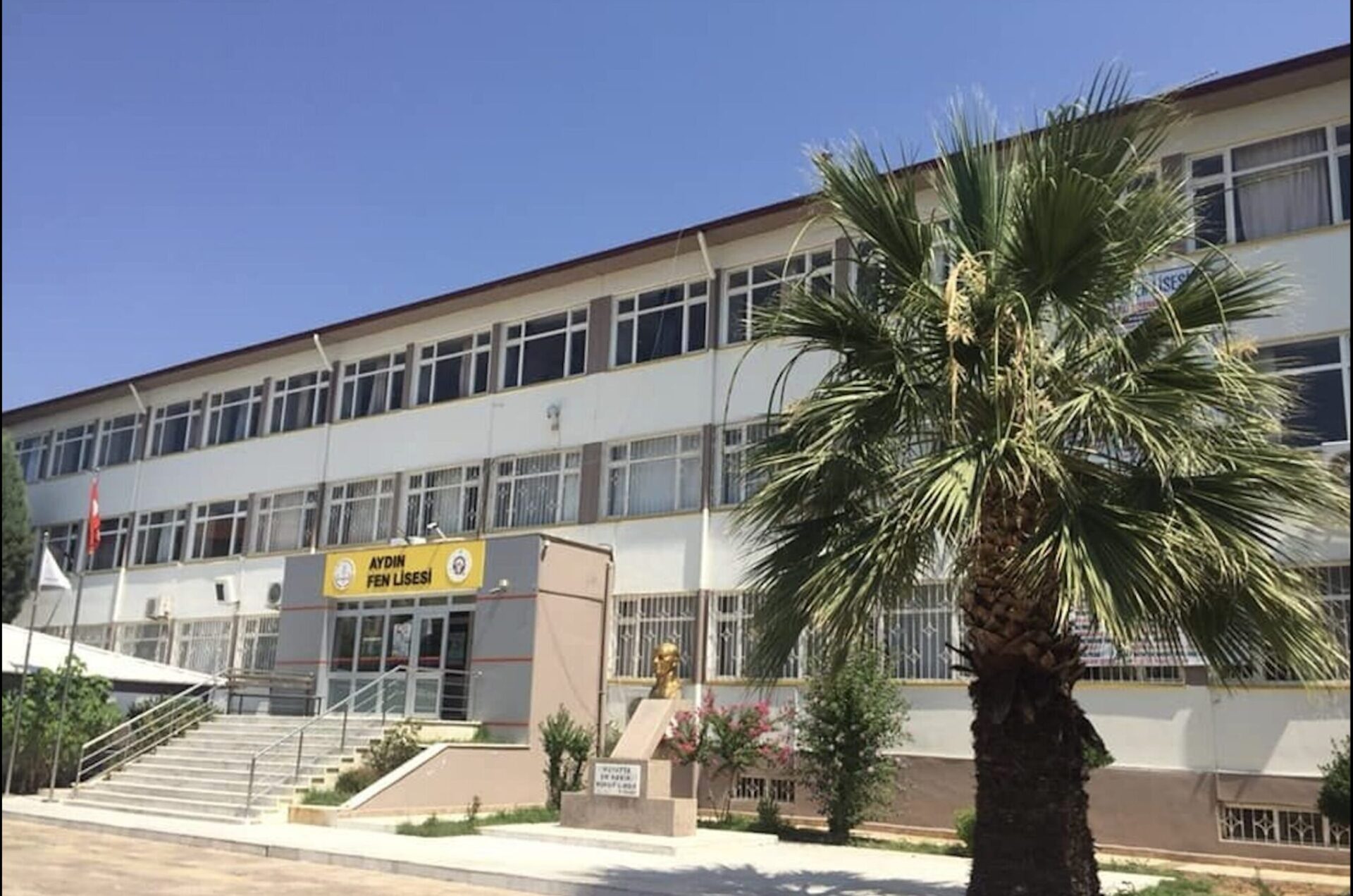 aydinin en iyi liseleri